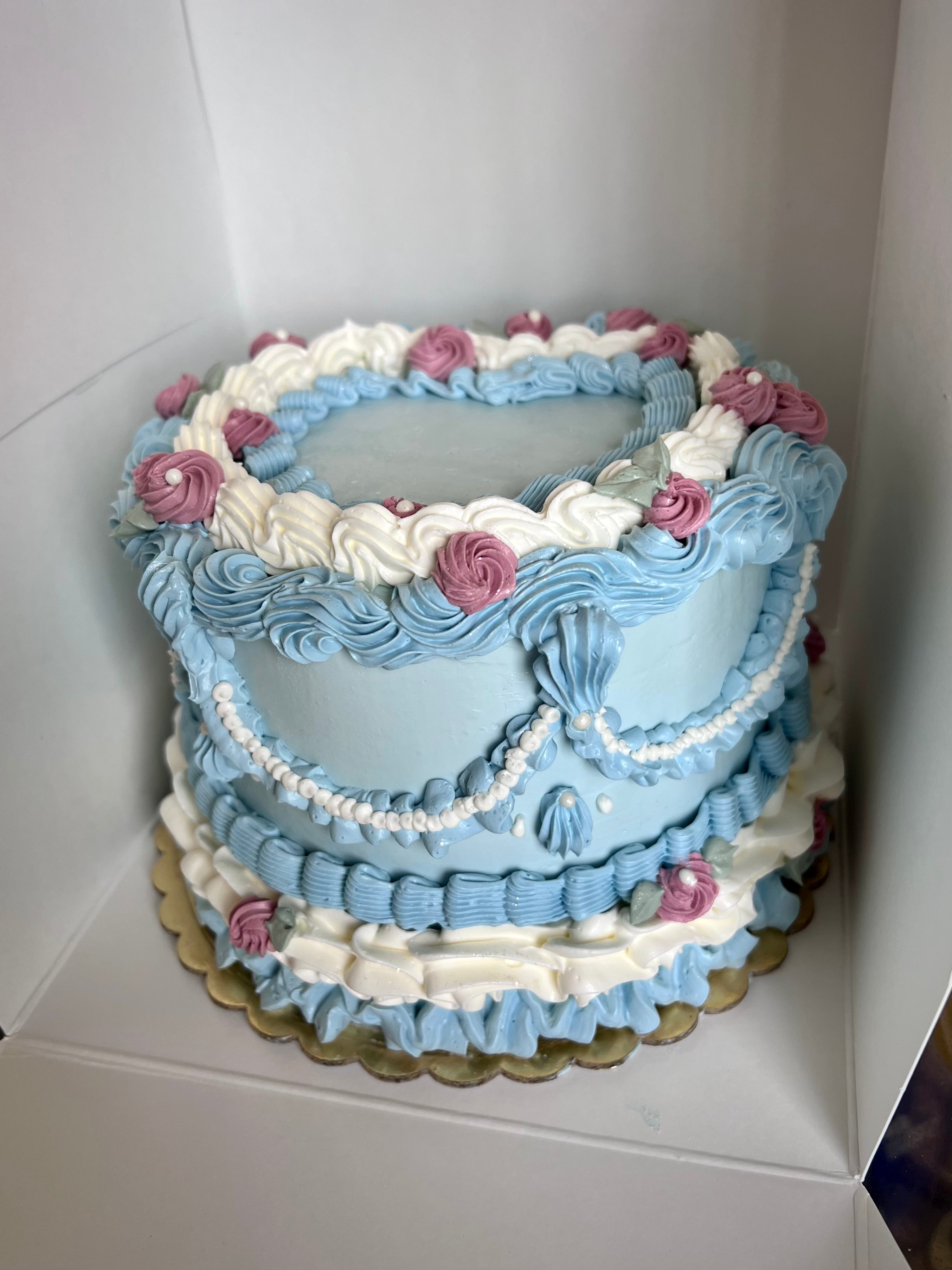 Pretty Vintage Birthday Cake! Thanks... - Dusted with Sugar | Facebook